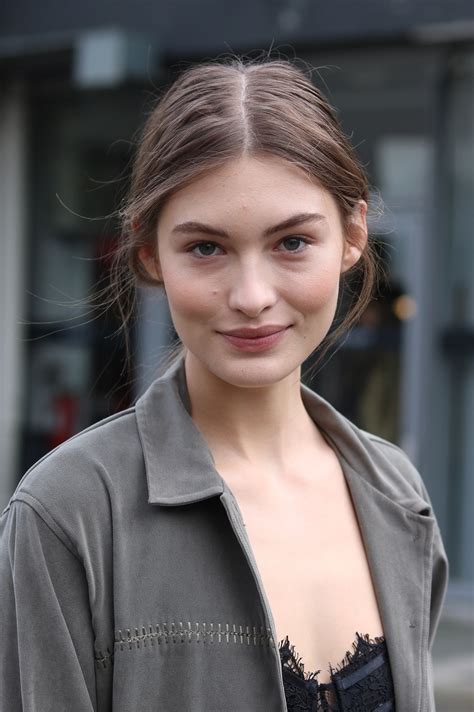 Grace Elizabeth Nude